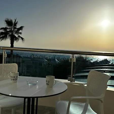 Luna & Aparthotel 4*