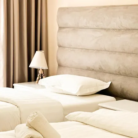 Aparthotel Luna & Golem (Tirana)