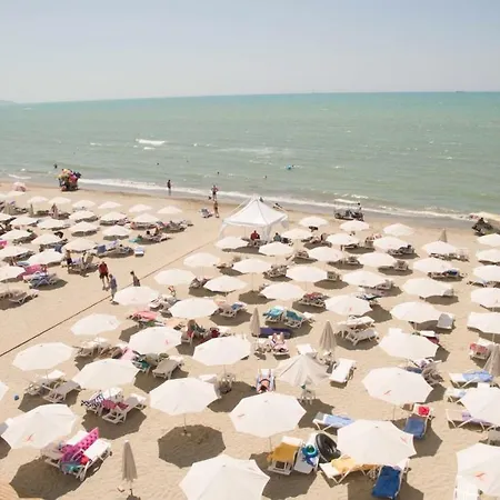 Luna & Aparthotel 4*