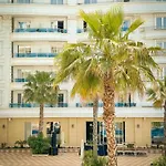Hotel apartamentowy Luna &