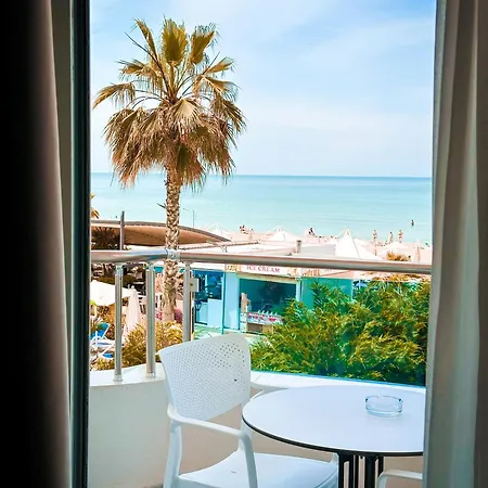 Aparthotel Luna &