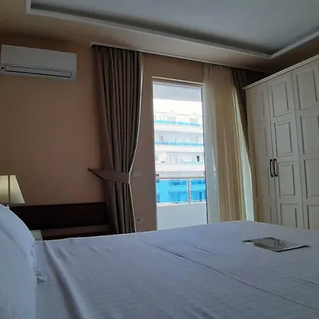 Luna & Hotel apartamentowy 4*