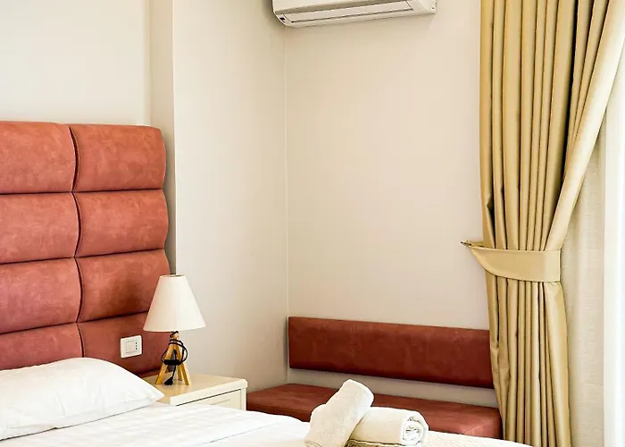 Apart-hotel Luna & 4*