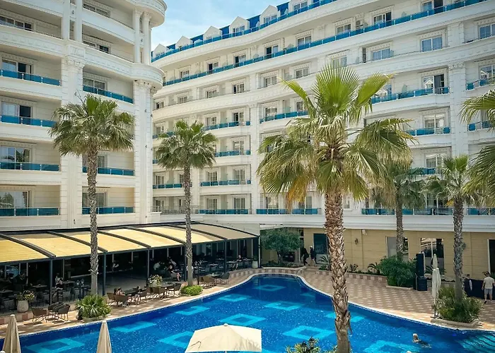 Aparthotel Luna & Golem (Tirana)