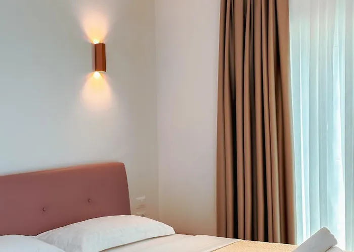 Luna & Apart-hotel 4*