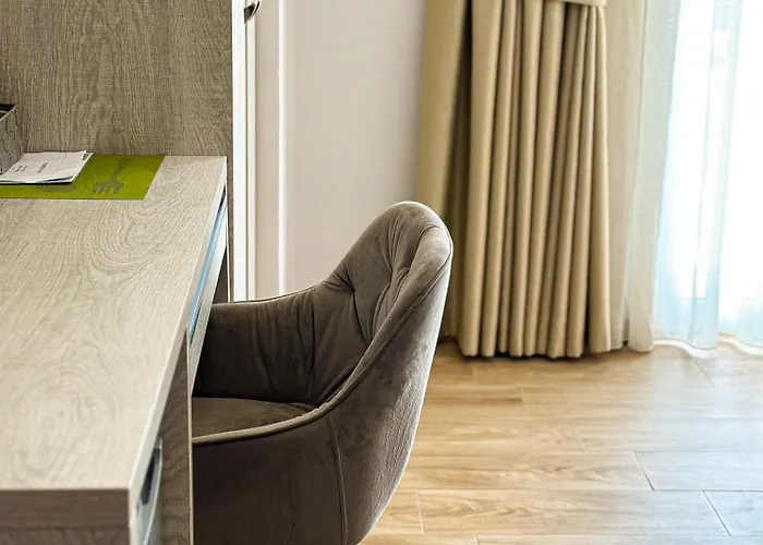 Apart-hotel Luna & Golem (Tirana)