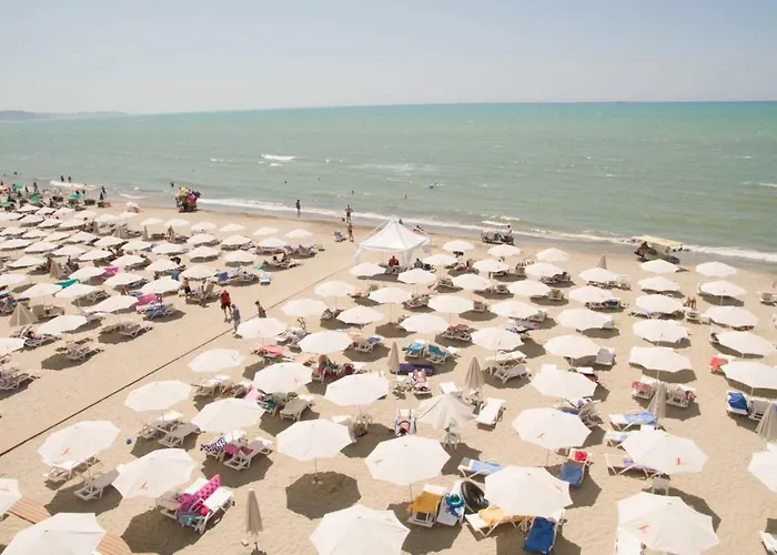 Luna & Aparthotel 4*