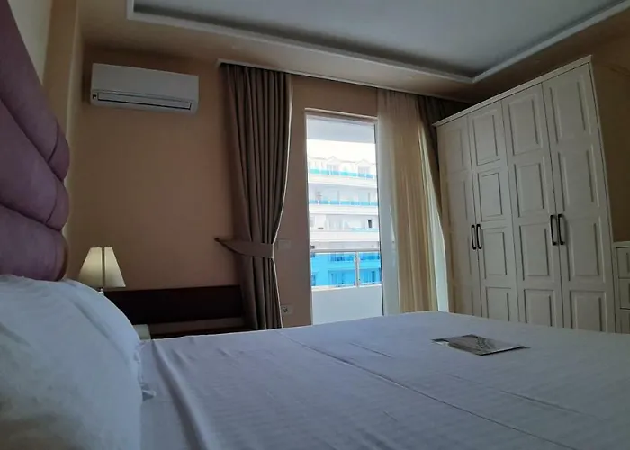 Luna & Apart-hotel 4*